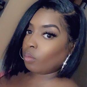 Meet your Posher, Yolanda